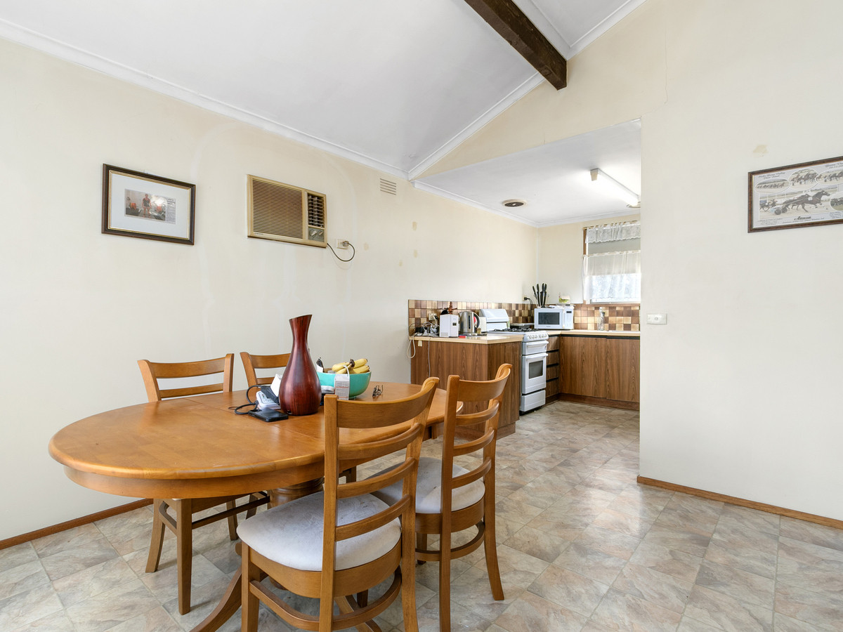100 Grubb Avenue, Traralgon VIC 3844, Traralgon - Thumbnail 6
