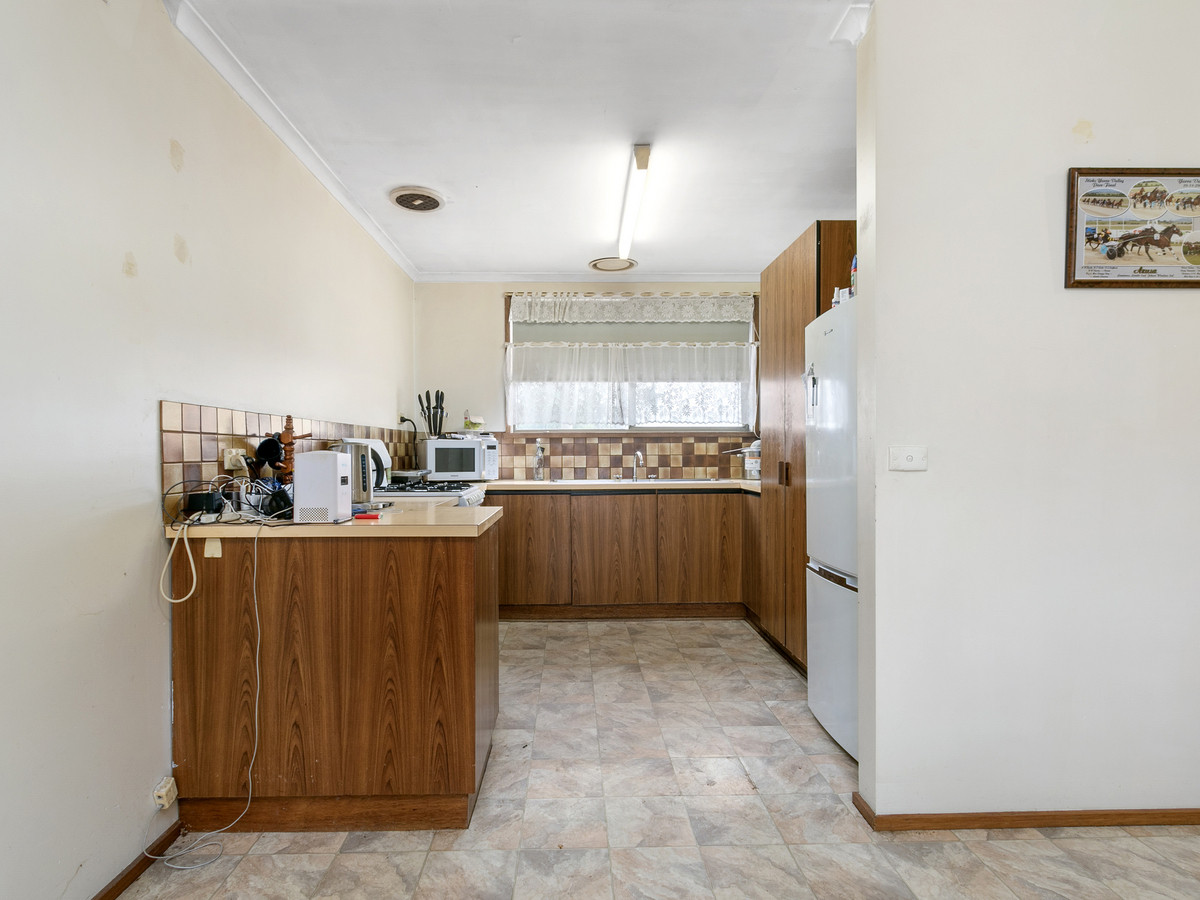100 Grubb Avenue, Traralgon VIC 3844, Traralgon - Thumbnail 5
