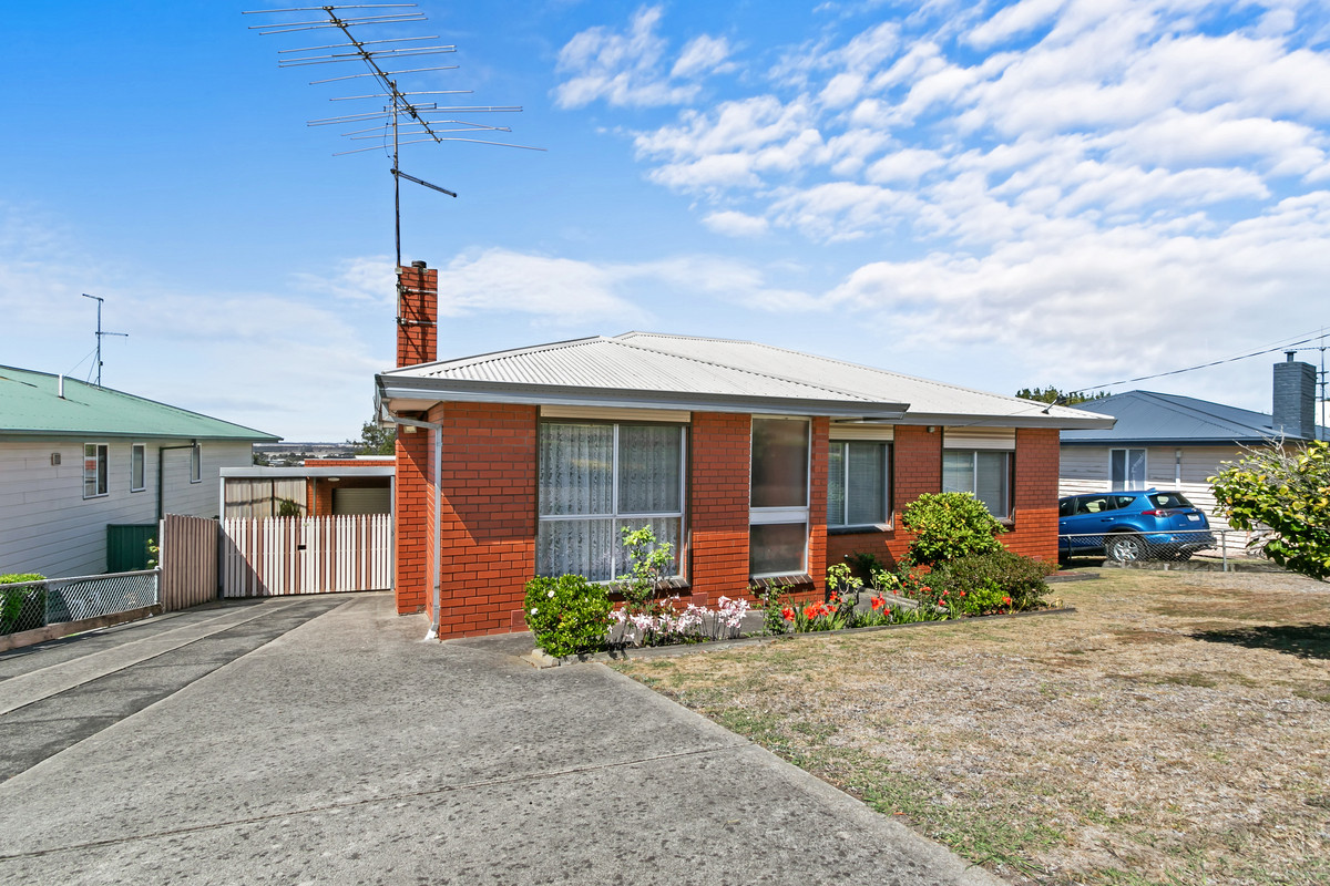 22 Hunt Street, Morwell VIC 3840, Morwell - Thumbnail 2