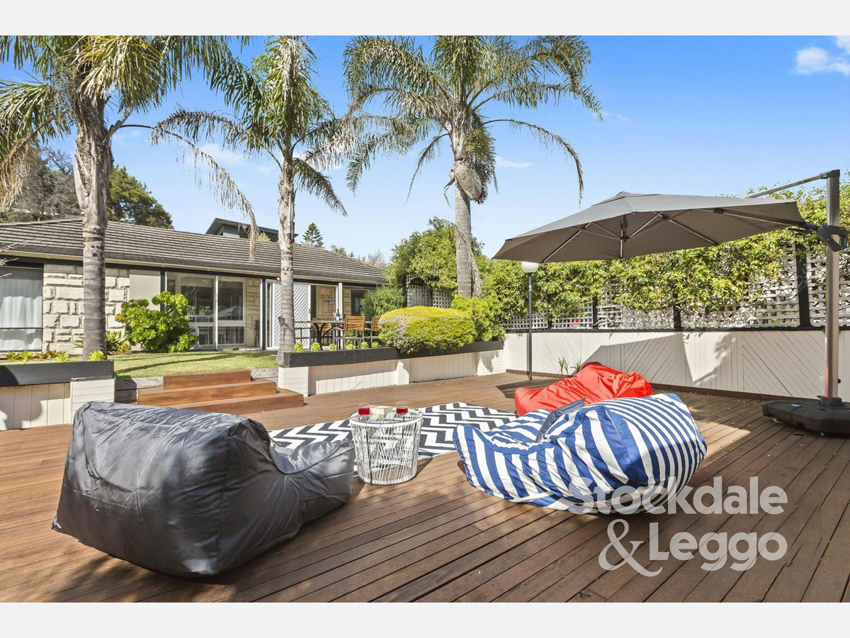 13 Bachli Street, Rye VIC 3941