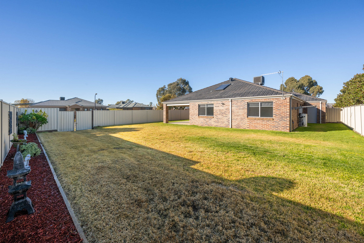 18 Windsor Avenue, SHEPPARTON VIC 3630, Shepparton - Thumbnail 4