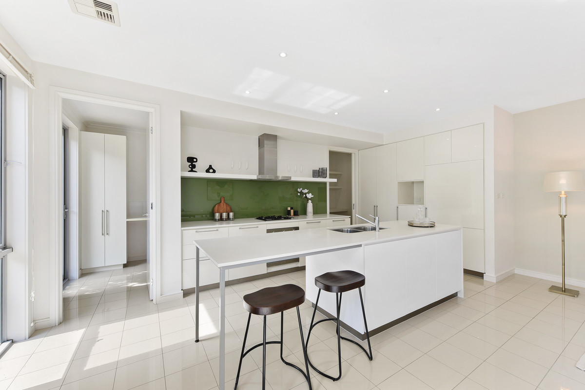 8 Sabina Park Drive, Mulgrave VIC 3170, Mulgrave - Thumbnail 8
