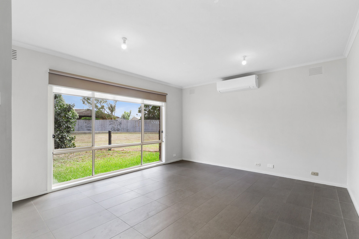 22 Symons Crescent, MORWELL VIC 3840, Morwell - Thumbnail 2