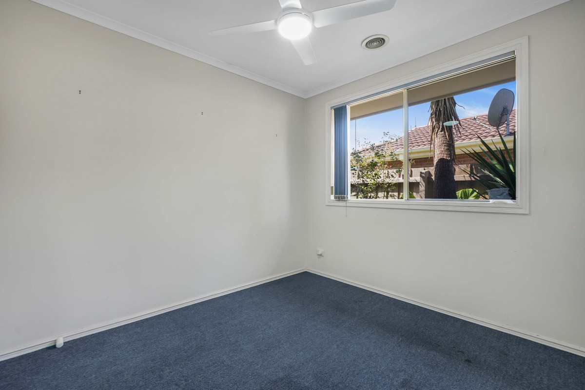 2 / 40 Henty Street, Pakenham VIC 3810, Pakenham - Thumbnail 8