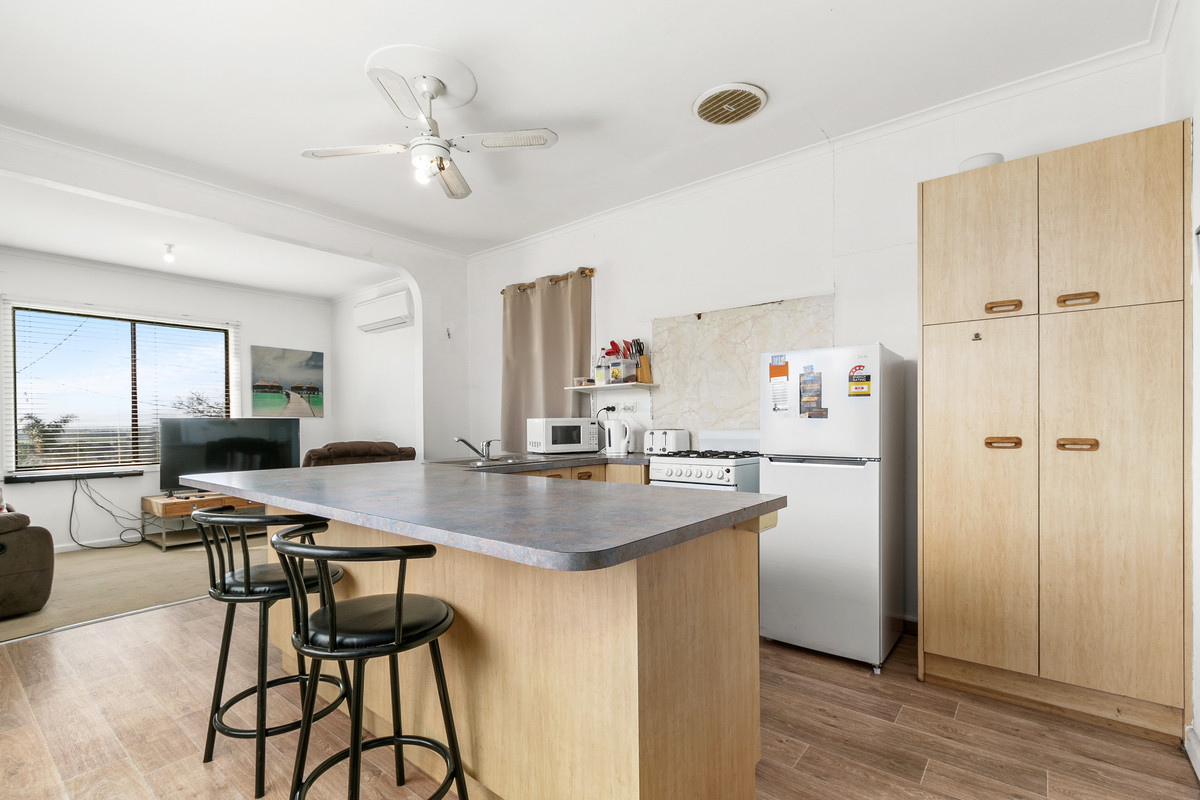 23 Butters Street, MORWELL VIC 3840, Morwell - Thumbnail 2