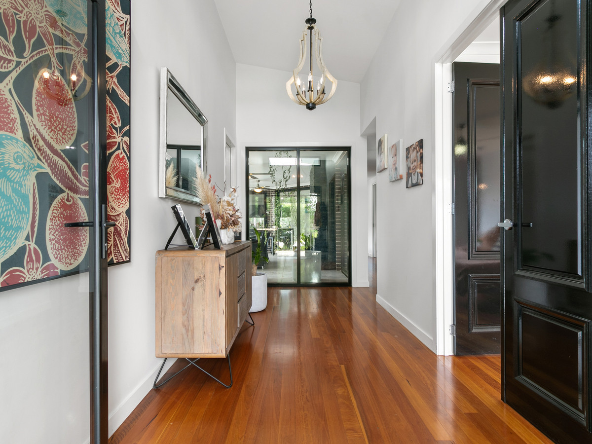 13 Brampton Avenue, Morwell VIC 3840, Morwell - Thumbnail 2