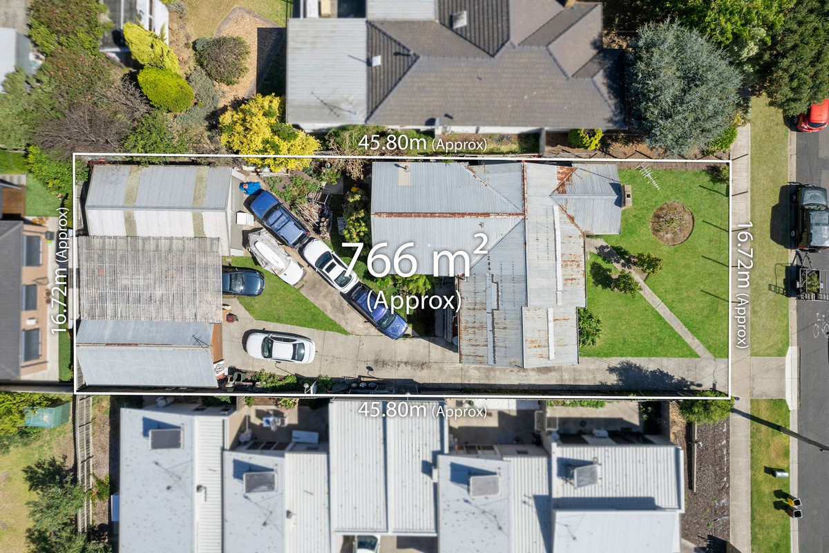 253 Roslyn Road, Highton VIC 3216, Highton - Image 1