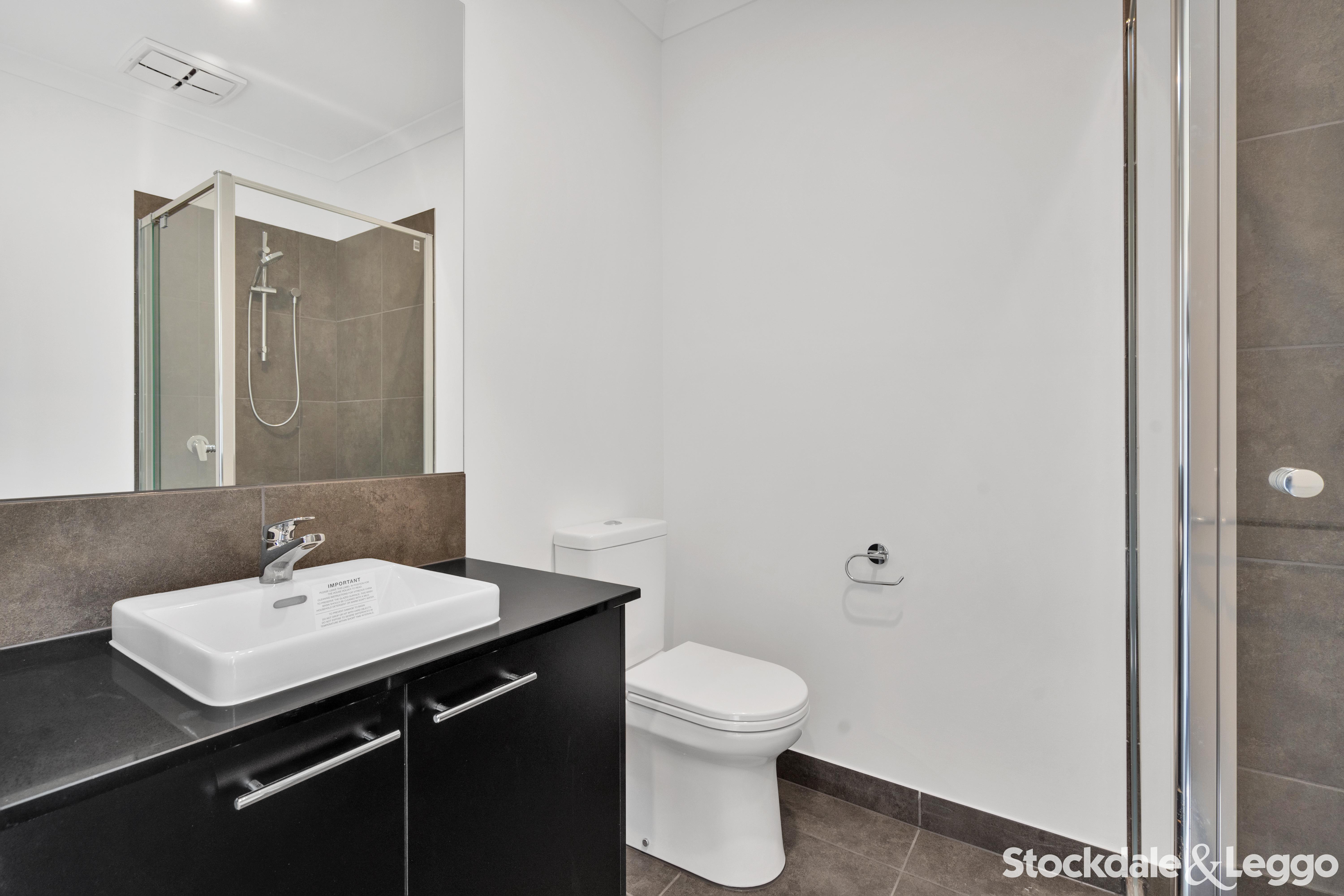 6 Cavesson Road, Fraser Rise VIC, Fraser Rise - Thumbnail 4