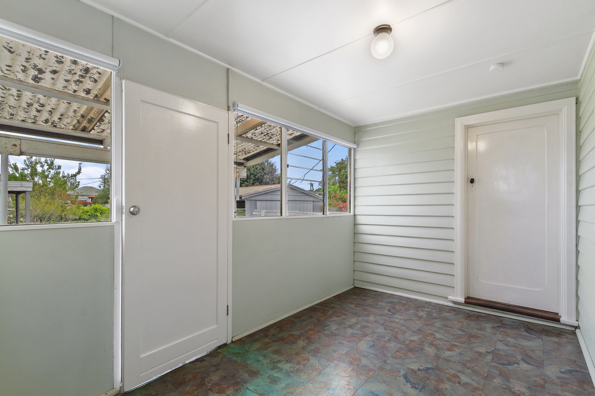 30 Latrobe Road, Morwell VIC 3840, Morwell - Thumbnail 4