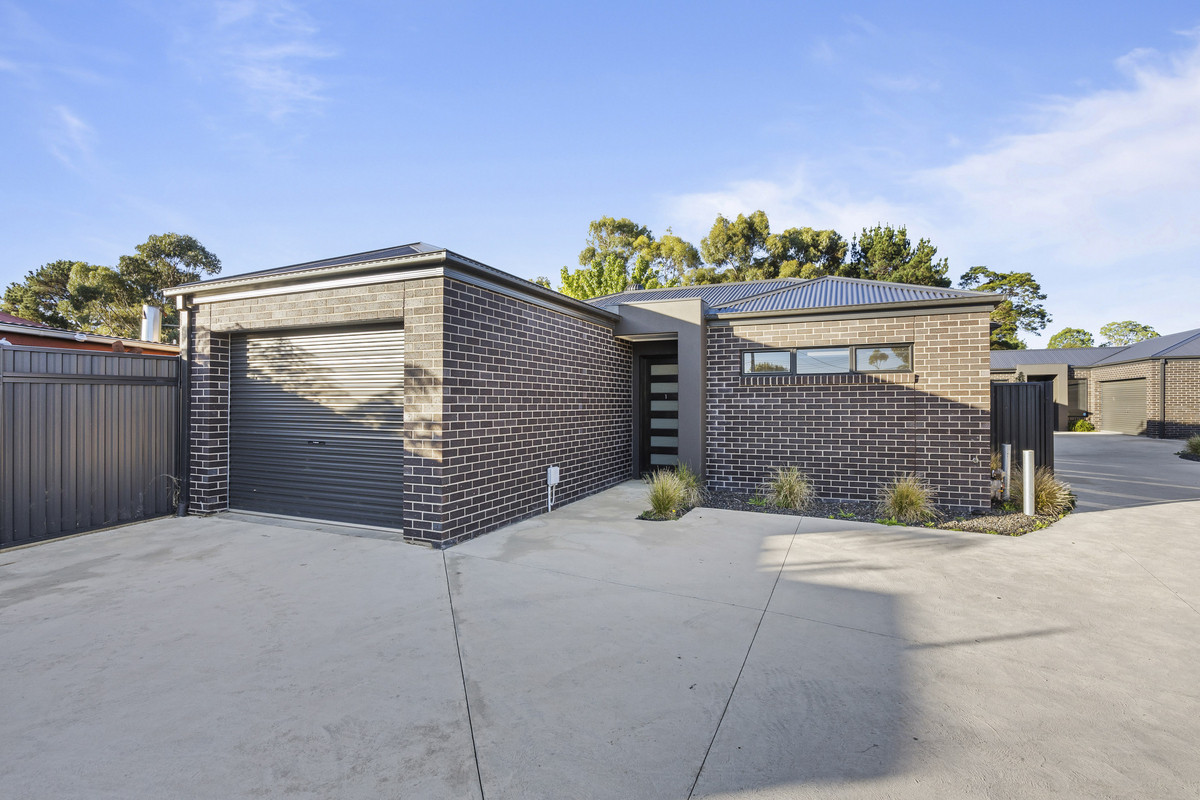 1 / 317a Lal Lal Street, Canadian VIC 3350, Canadian - Thumbnail 2