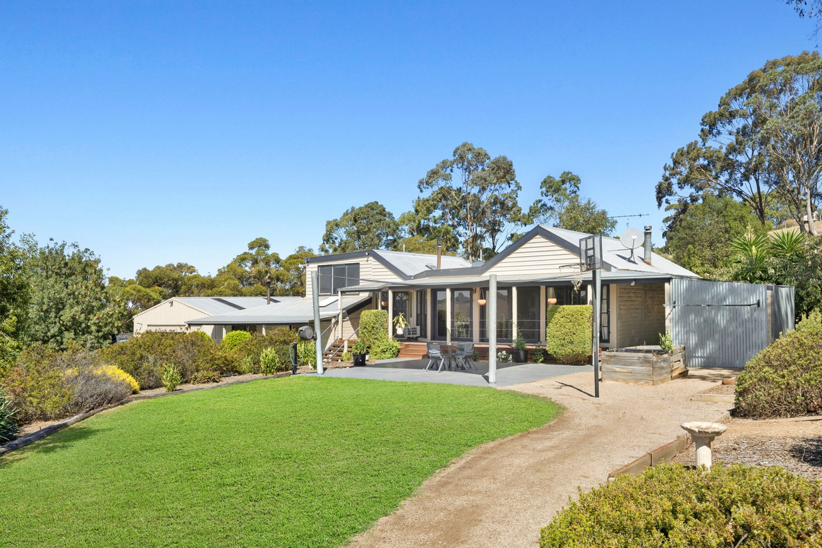 30 Carpenters Road, Shelford VIC 3329, Shelford - Thumbnail 2