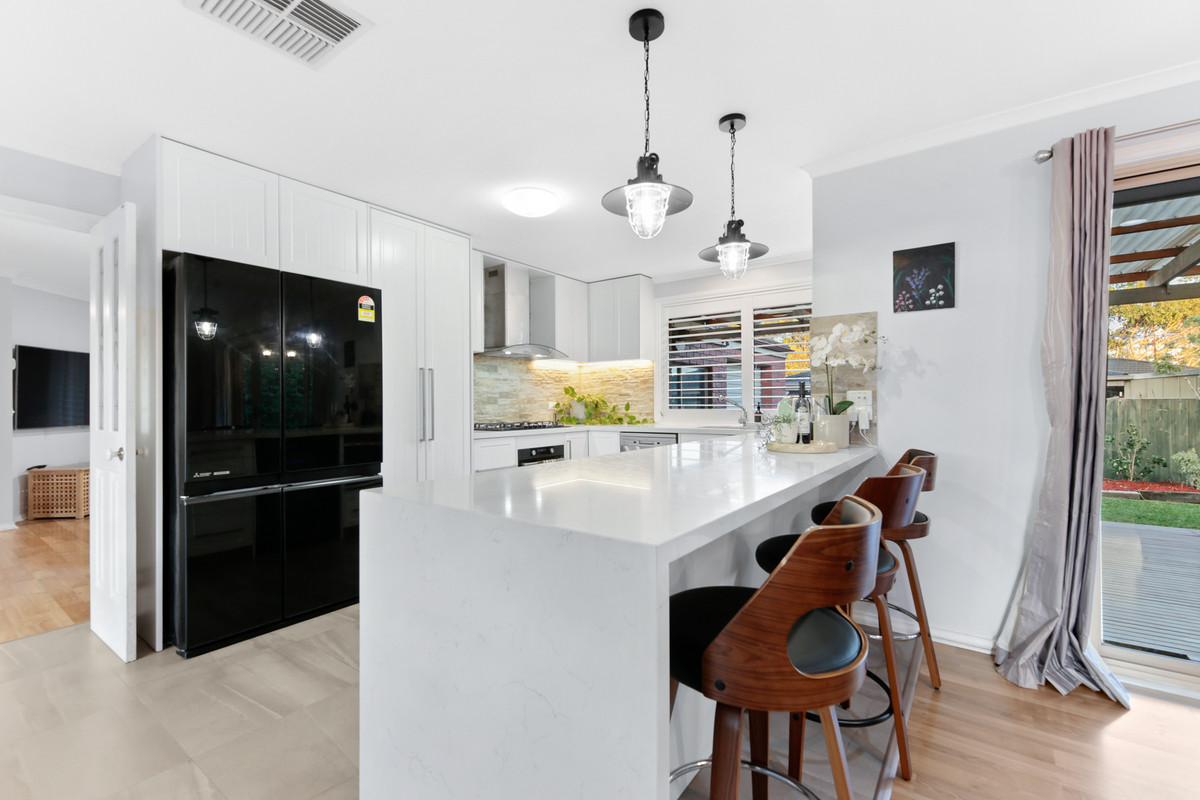 6 Roxy Close, Berwick VIC 3806, Berwick - Thumbnail 5