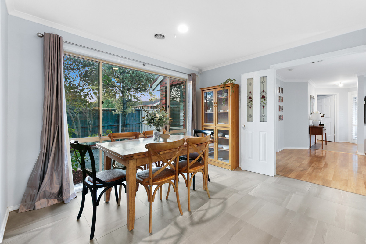6 Roxy Close, Berwick VIC 3806, Berwick - Thumbnail 6