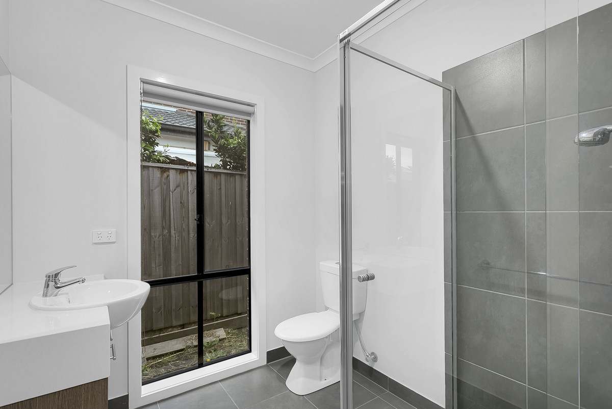 14 Hammond Road, Cranbourne West VIC 3977, Cranbourne West - Thumbnail 3
