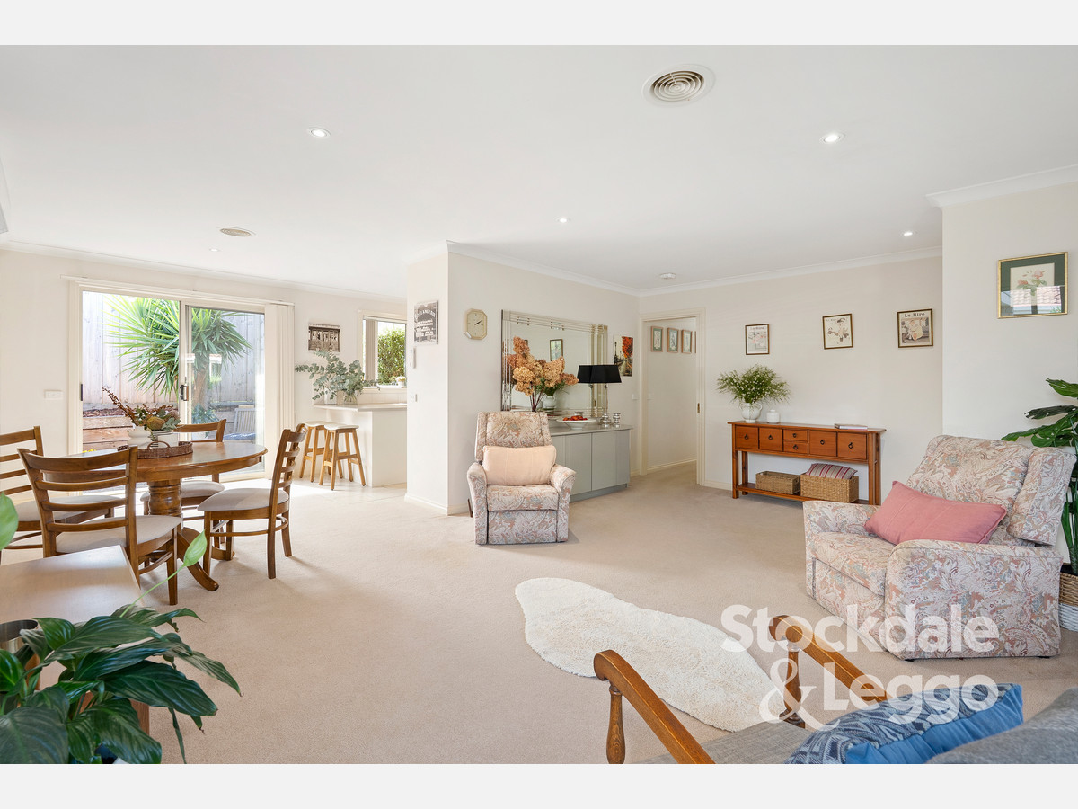 2 / 83 Foam Street, Rosebud VIC 3939, Rosebud - Thumbnail 2