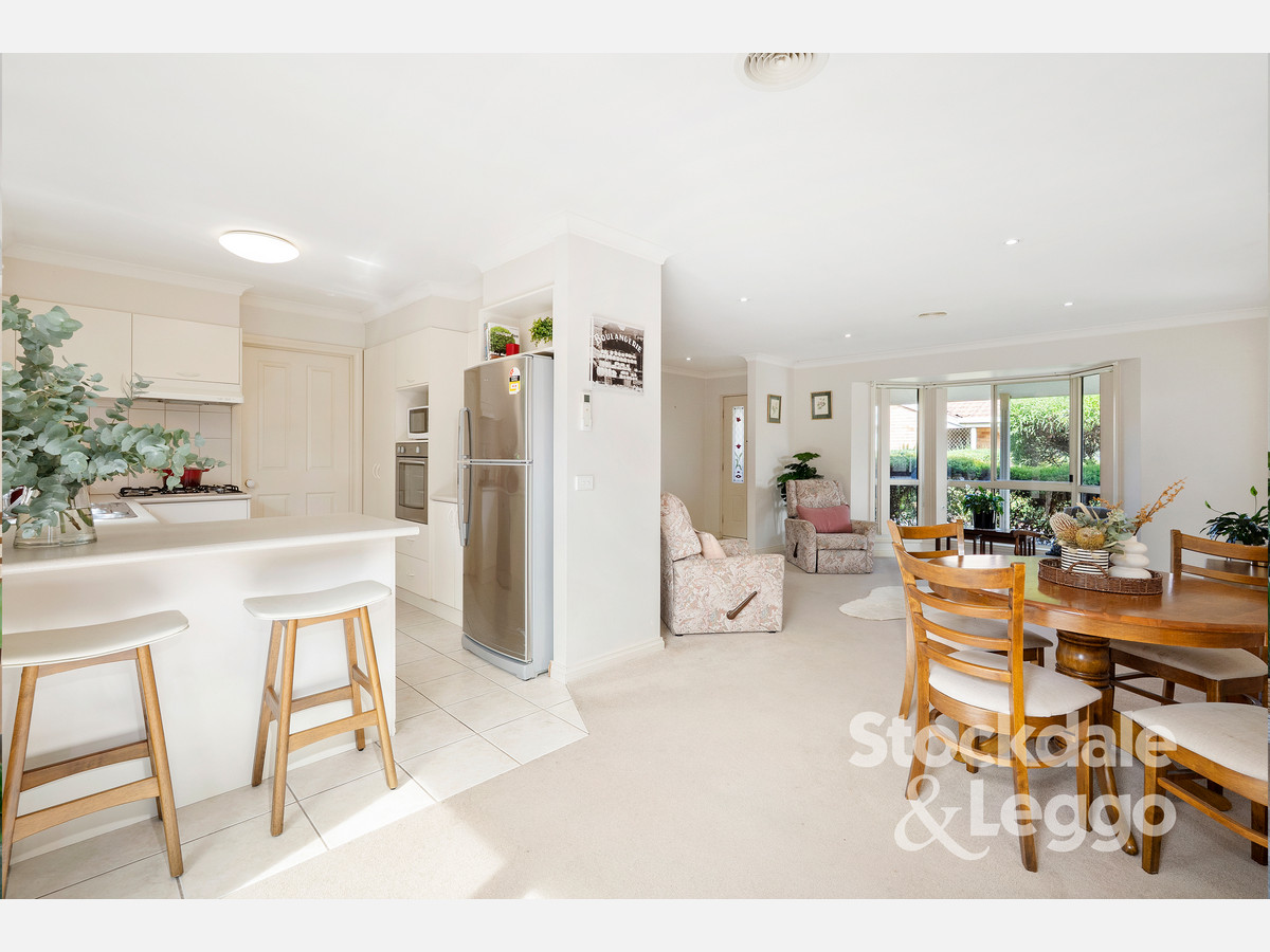 2 / 83 Foam Street, Rosebud VIC 3939, Rosebud - Thumbnail 3
