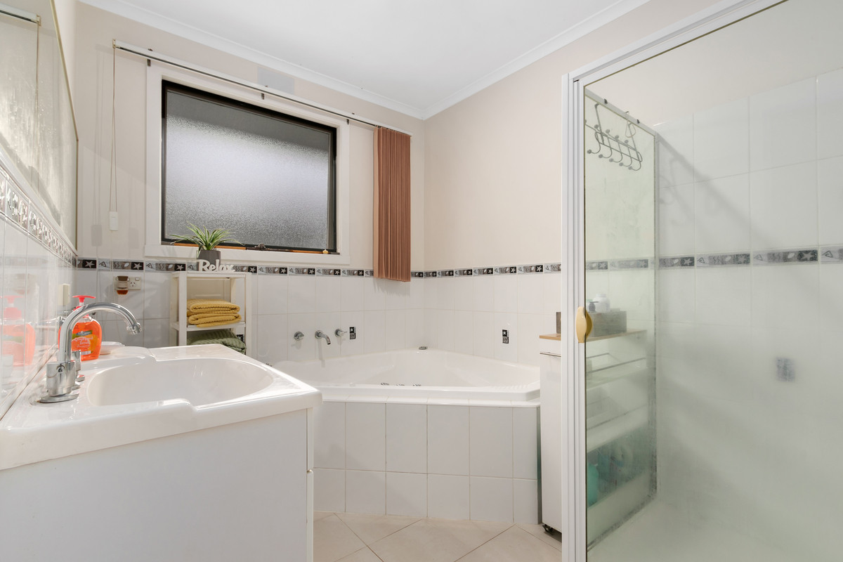 13 Airlie Bank Road, MORWELL VIC 3840, Morwell - Thumbnail 3
