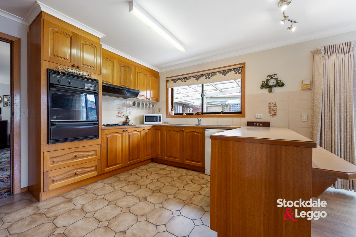 16 Pier Road, Inverloch VIC 3996, Inverloch - Thumbnail 3