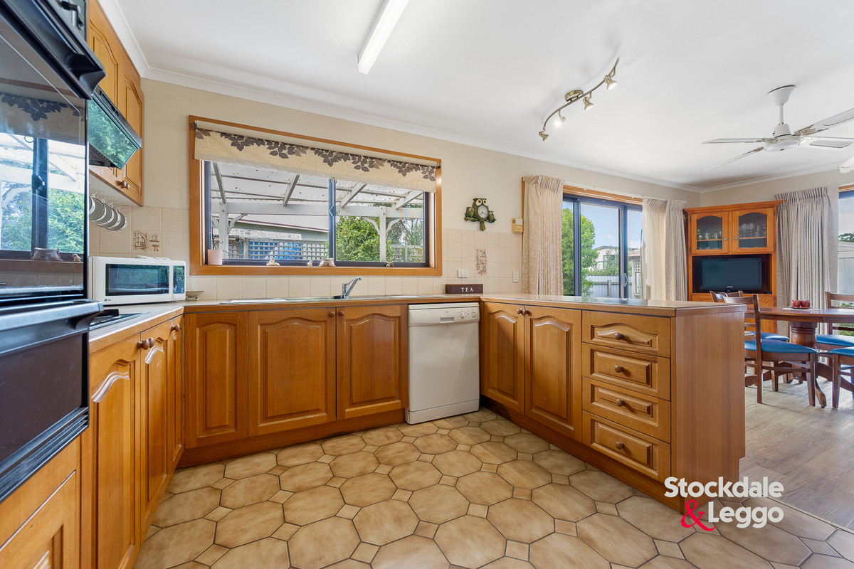 16 Pier Road, Inverloch VIC 3996, Inverloch - Thumbnail 4