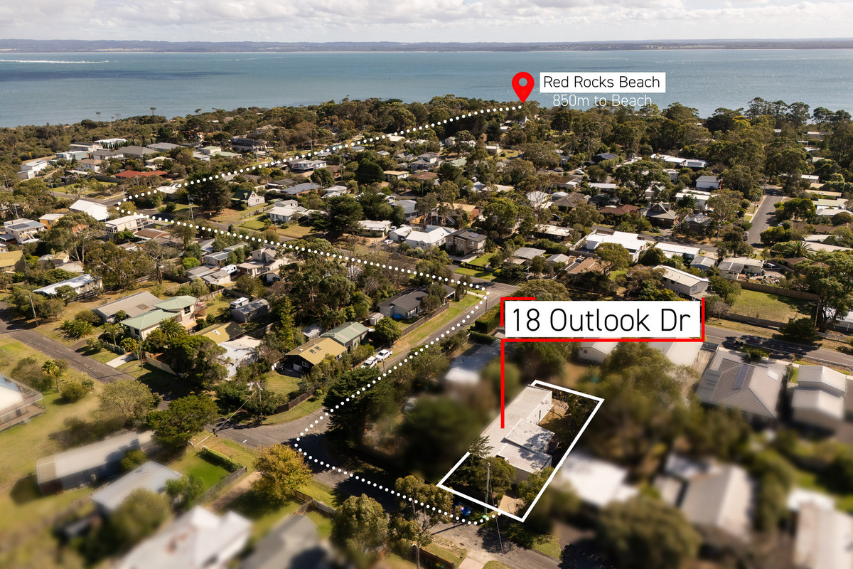18 Outlook Drive, Cowes VIC 3922, Cowes - Thumbnail 2