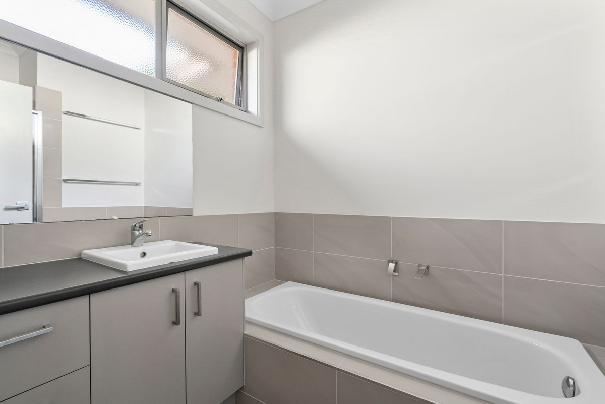 2 / 14 Walsh Grove, North Geelong VIC 3215, North Geelong - Thumbnail 5