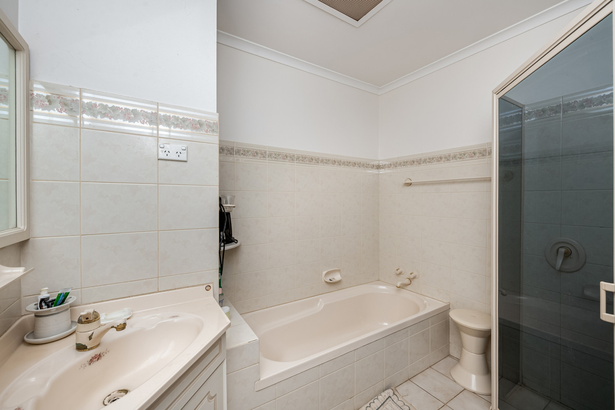 44 Ridge Street, Wedderburn VIC 3518, Wedderburn - Thumbnail 4