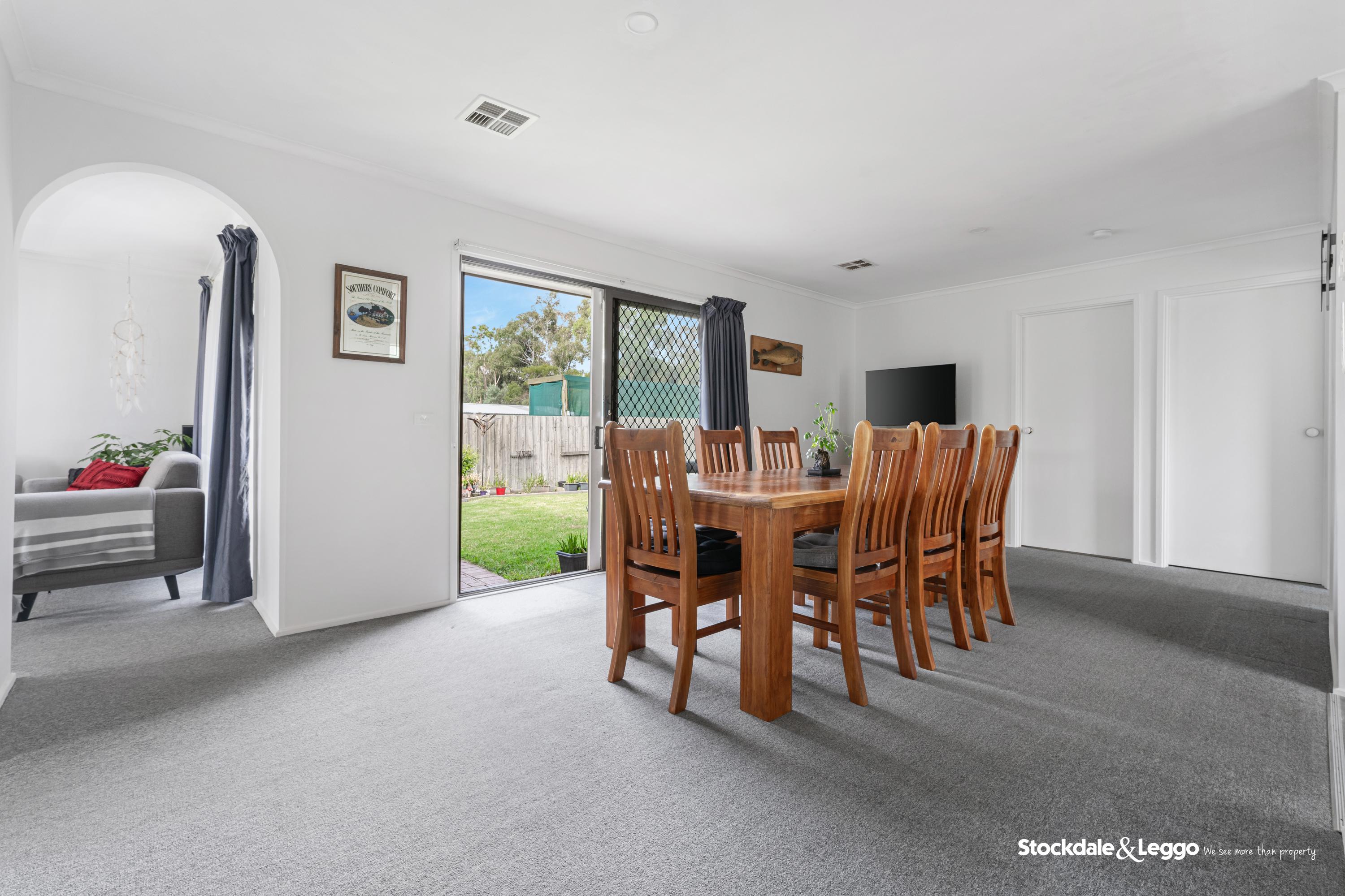 4 Moray Court, Narre Warren VIC, Narre Warren - Thumbnail 3