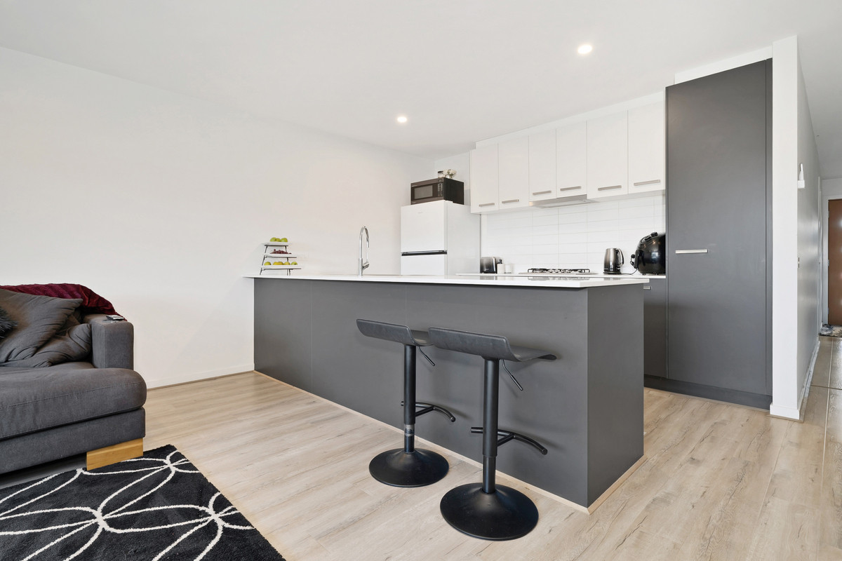 18 Stonewood Circuit, Hadfield VIC 3046, Hadfield - Thumbnail 3