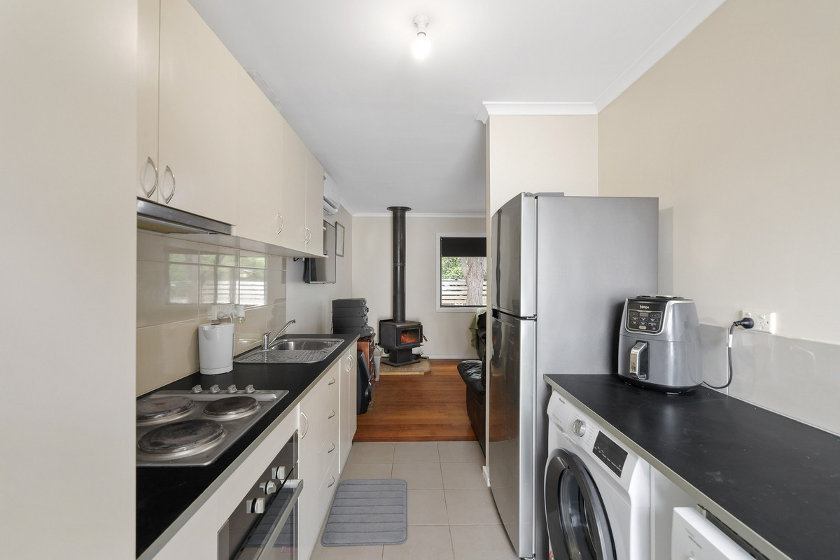 11 Phillip Island Road, Sunderland Bay VIC 3922, Sunderland Bay - Thumbnail 7