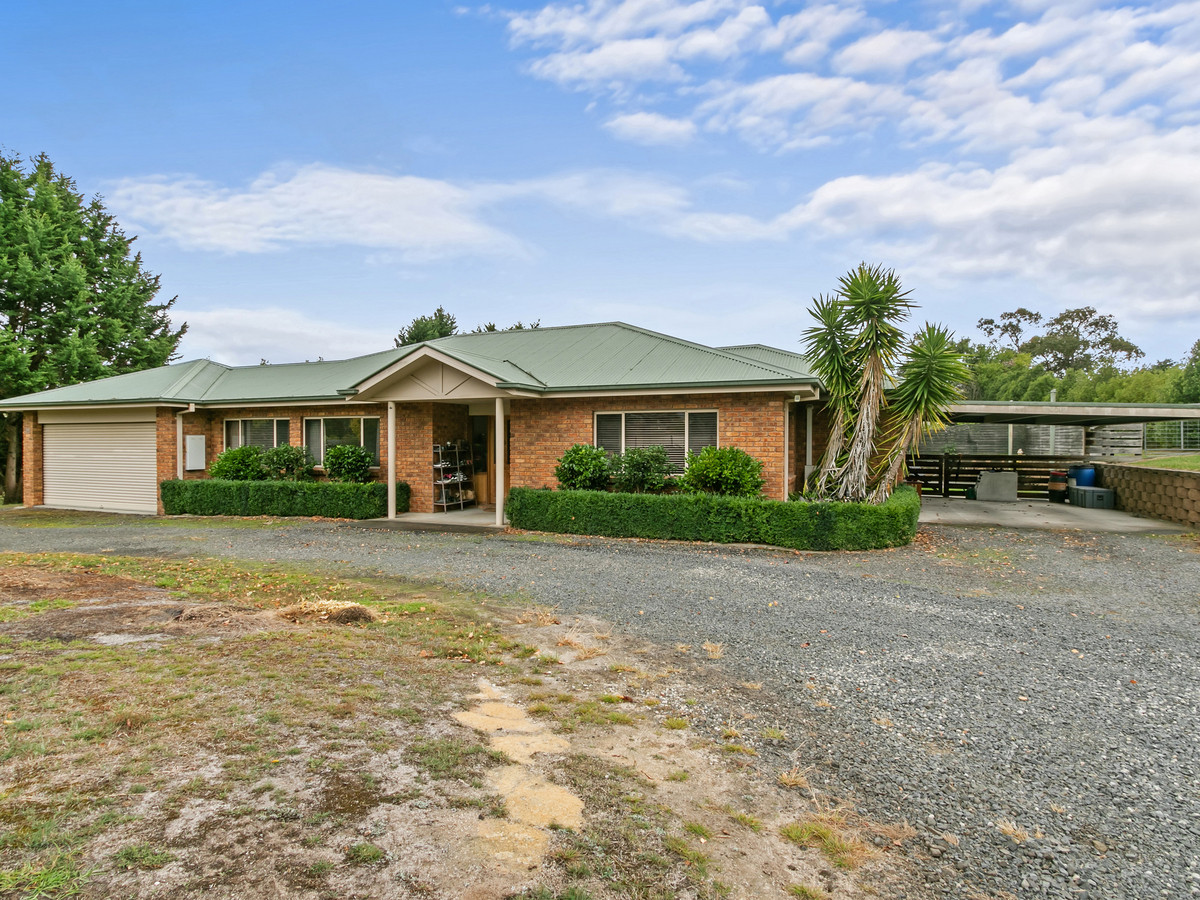 39 Keith Morgan Drive, Traralgon South VIC 3844, Traralgon South - Thumbnail 2