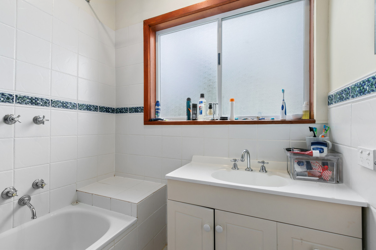 10 Dunbar Avenue, MORWELL VIC 3840, Morwell - Thumbnail 7