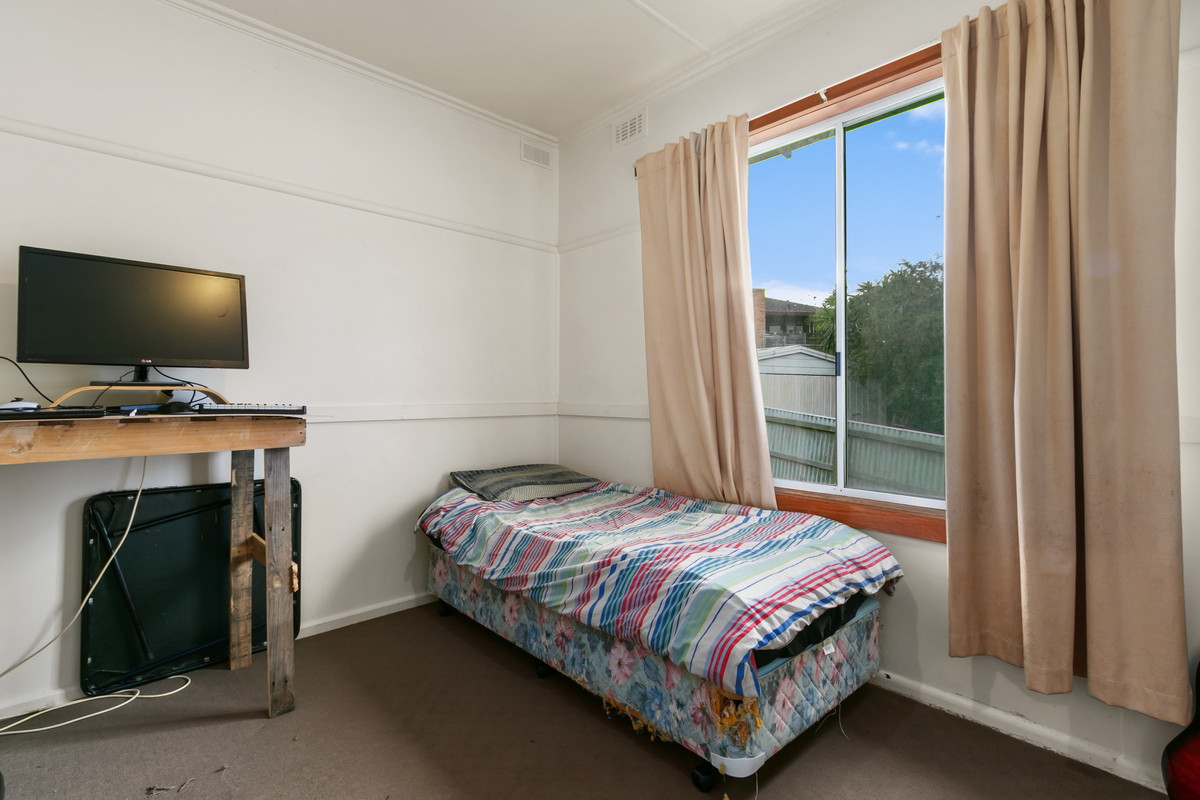 10 Dunbar Avenue, MORWELL VIC 3840, Morwell - Thumbnail 5