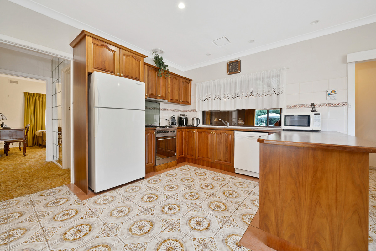 3 Sadie Street, Glenroy VIC 3046, Glenroy - Thumbnail 6