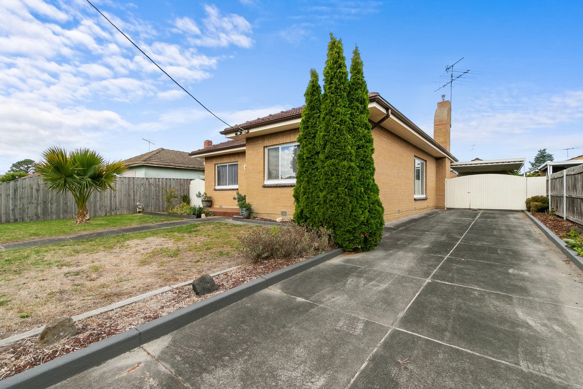 24 Winifred Street, Morwell VIC 3840, Morwell - Thumbnail 3