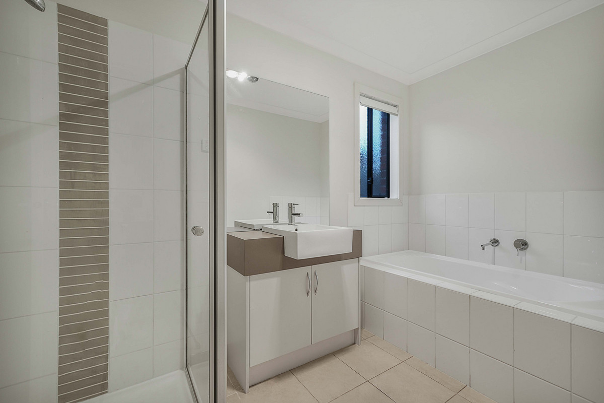 43 Melissa Way, Pakenham VIC 3810, Pakenham - Thumbnail 8