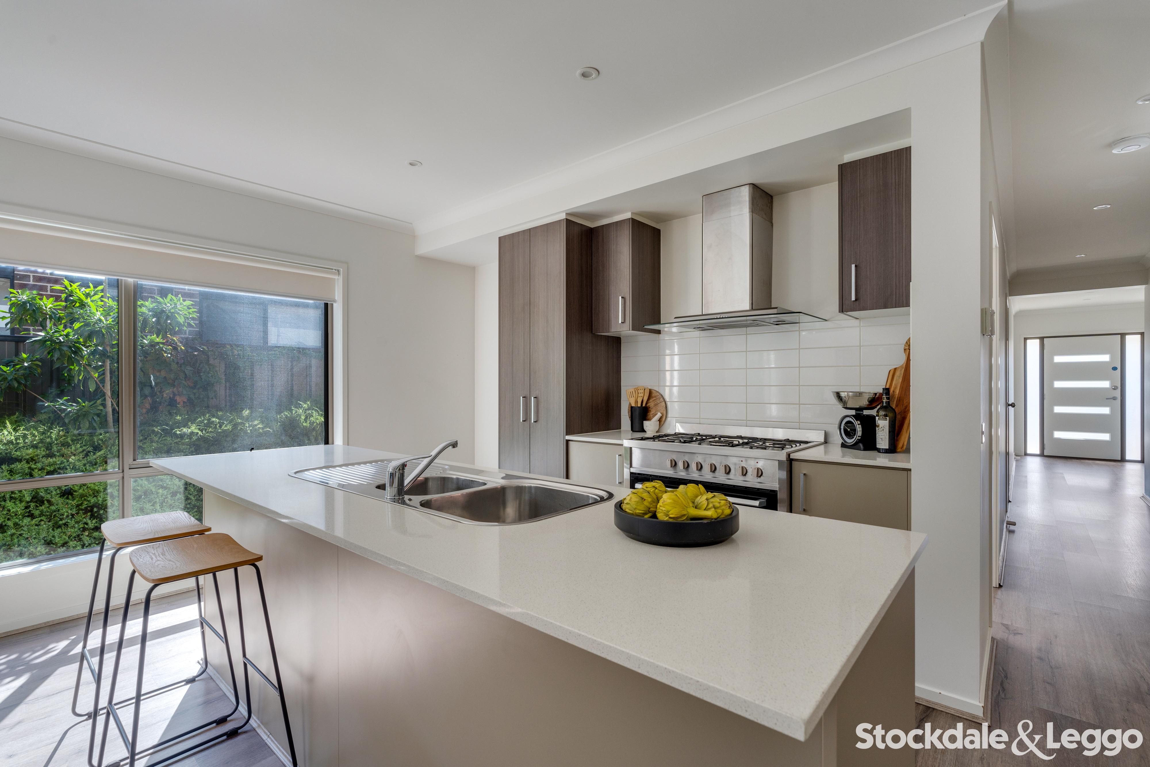 13 Cloughs Road, Mernda VIC, Mernda - Thumbnail 3