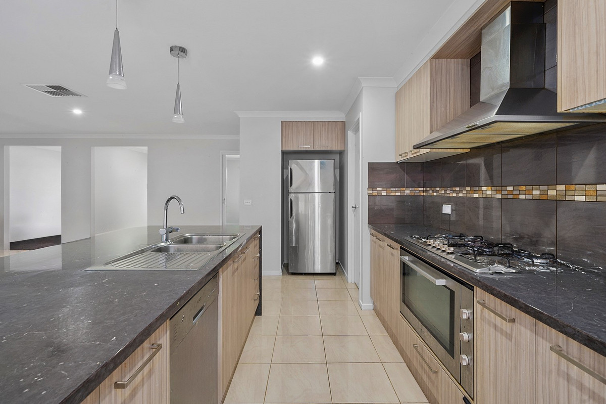 51 Kinchega Drive, Shepparton North VIC 3631, Shepparton North - Thumbnail 2