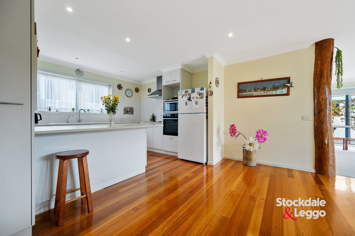 11 John Street, Inverloch VIC 3996, Inverloch - Thumbnail 3