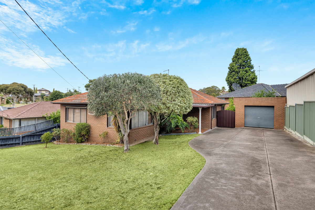 8 Finlay Close, Gladstone Park VIC, Gladstone Park - Thumbnail 3