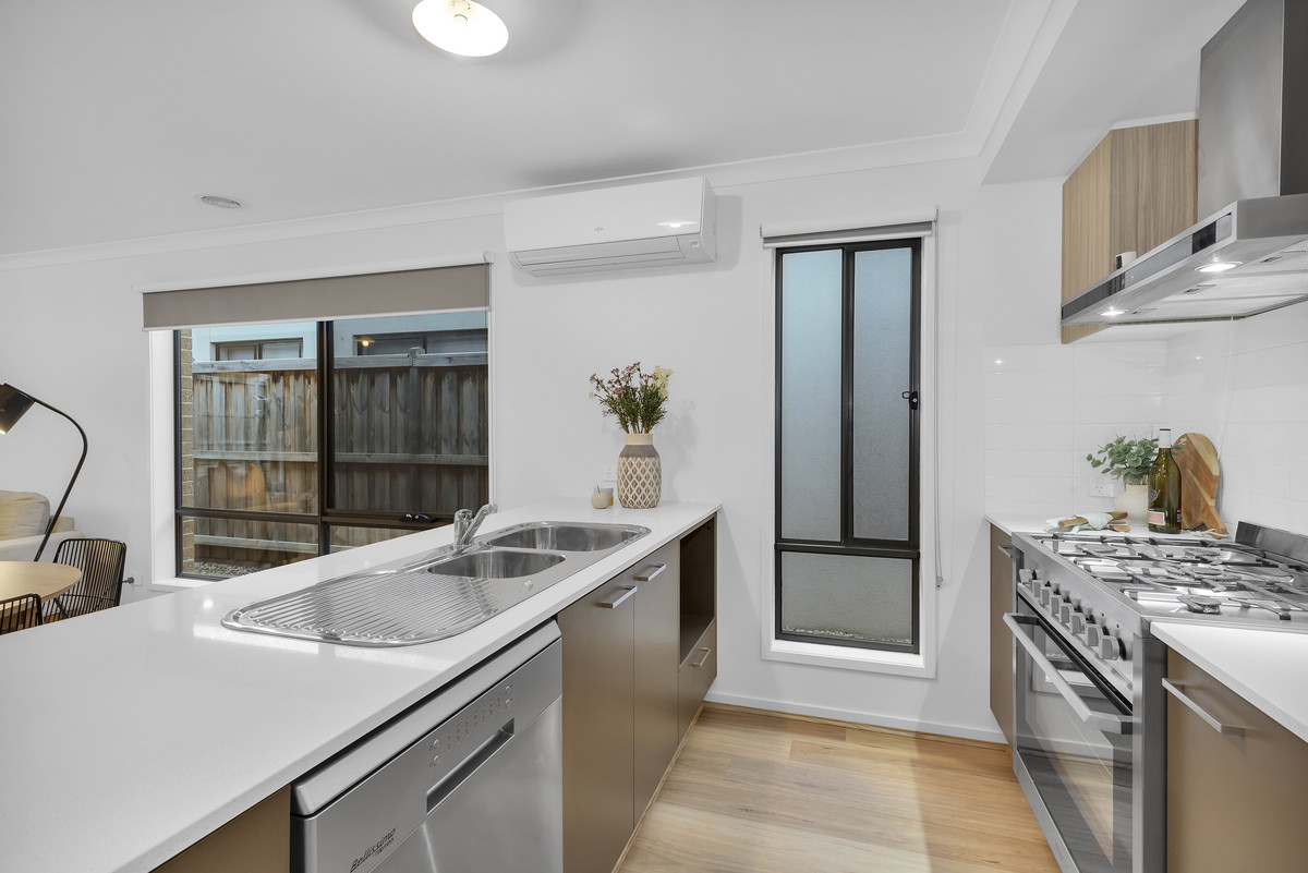 43 Chesney Circuit, Clyde VIC 3978, Clyde - Thumbnail 3