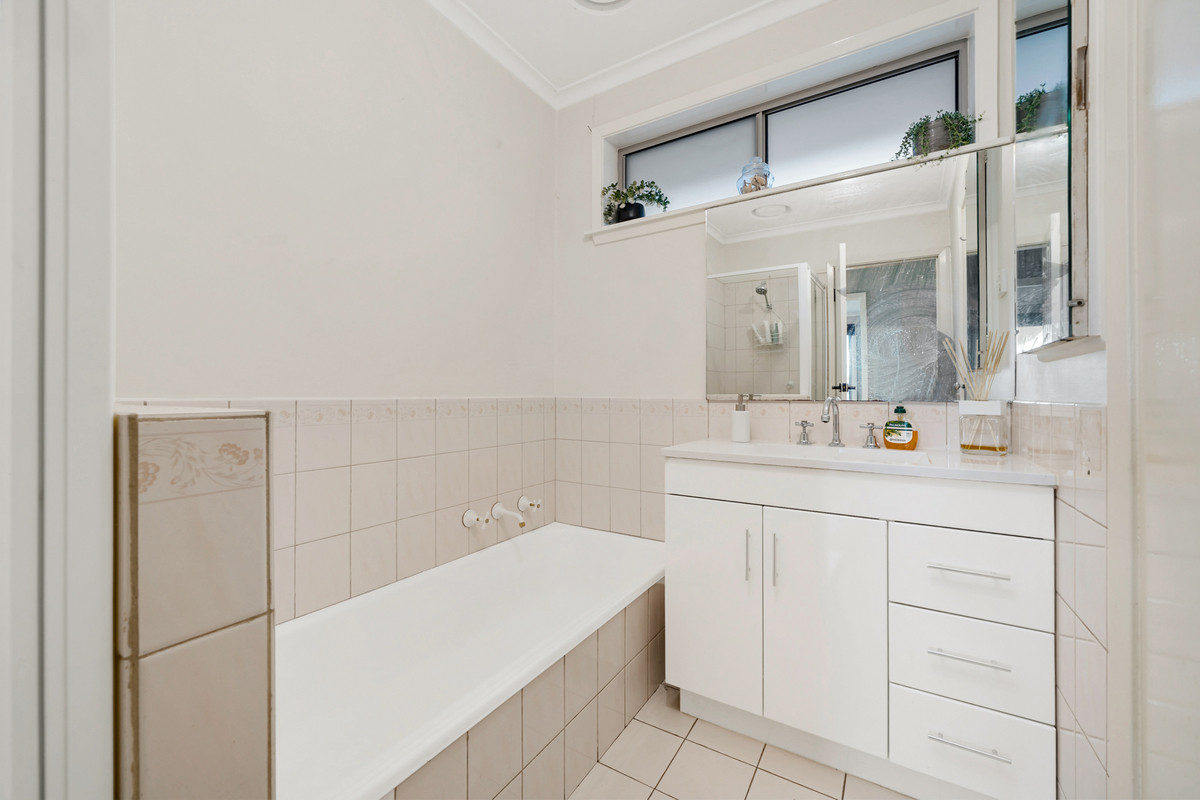 12 Benambra Street, Broadmeadows VIC 3047, Broadmeadows - Thumbnail 8