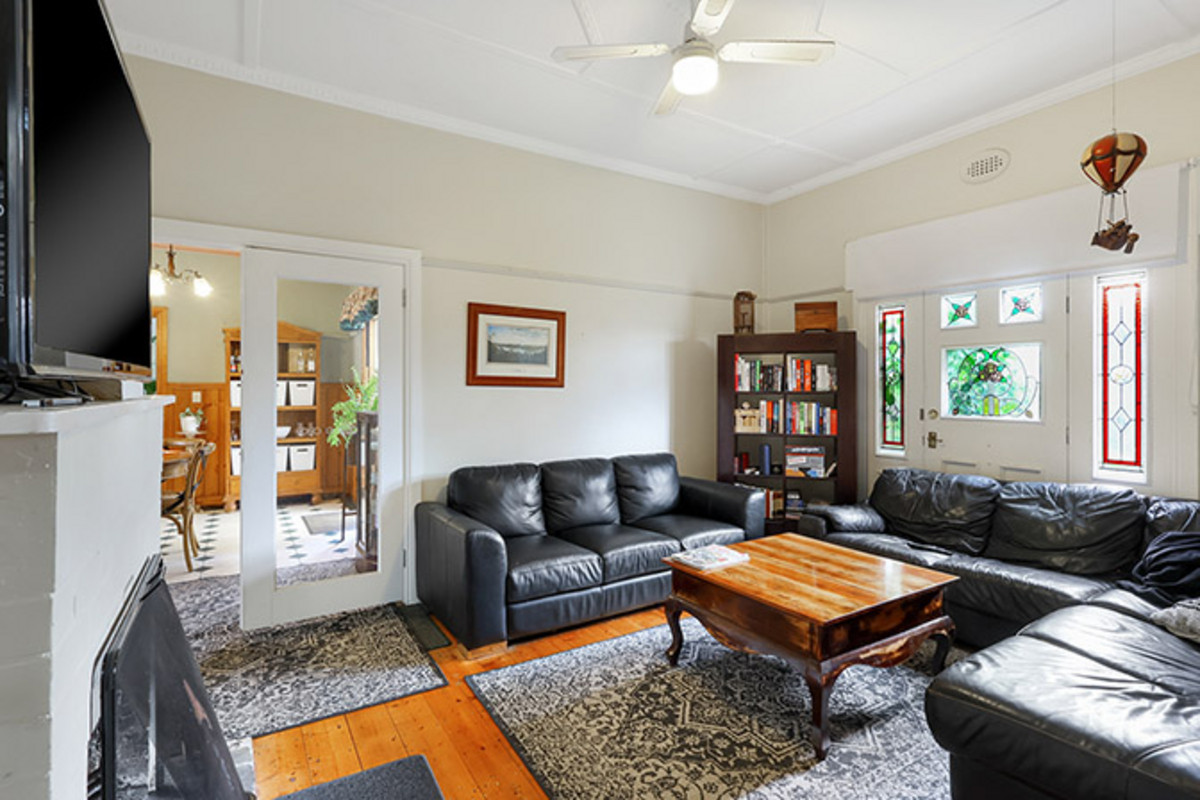 37 Koroit Street, Warrnambool VIC 3280, Warrnambool - Thumbnail 3