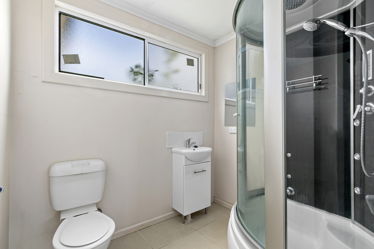 42-42a Hopetoun Avenue, Morwell VIC 3840, Morwell - Thumbnail 5