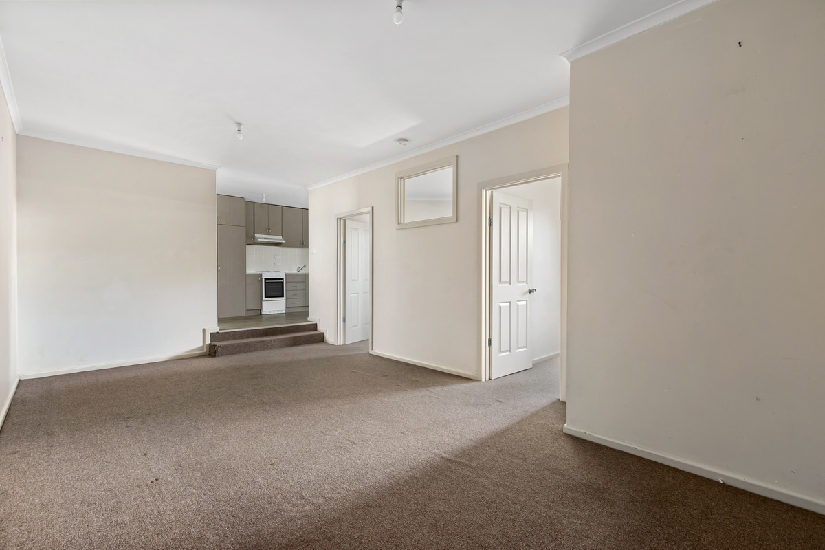 42-42a Hopetoun Avenue, Morwell VIC 3840, Morwell - Thumbnail 2