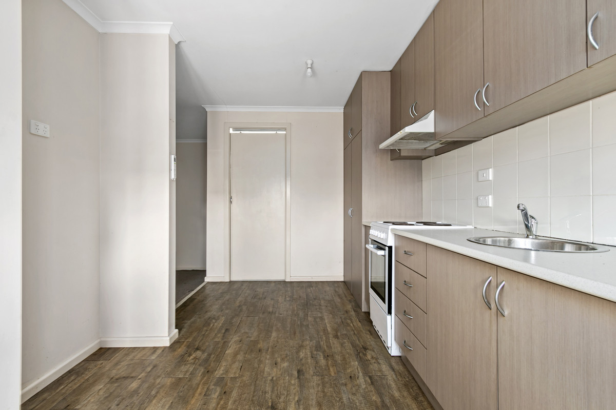 42-42a Hopetoun Avenue, Morwell VIC 3840, Morwell - Thumbnail 3