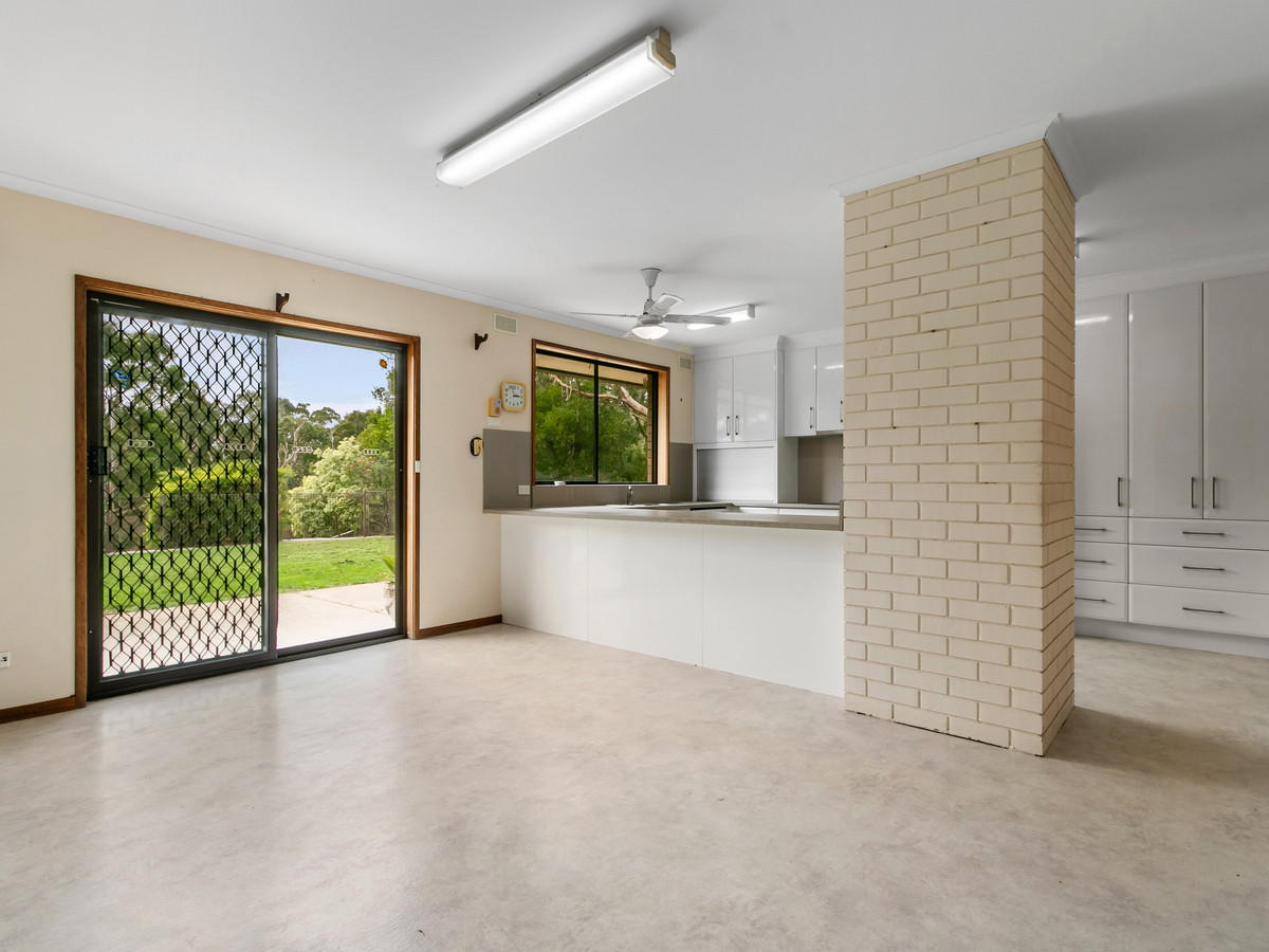 15 Romuald Road, Hazelwood North VIC 3840, Hazelwood North - Thumbnail 2
