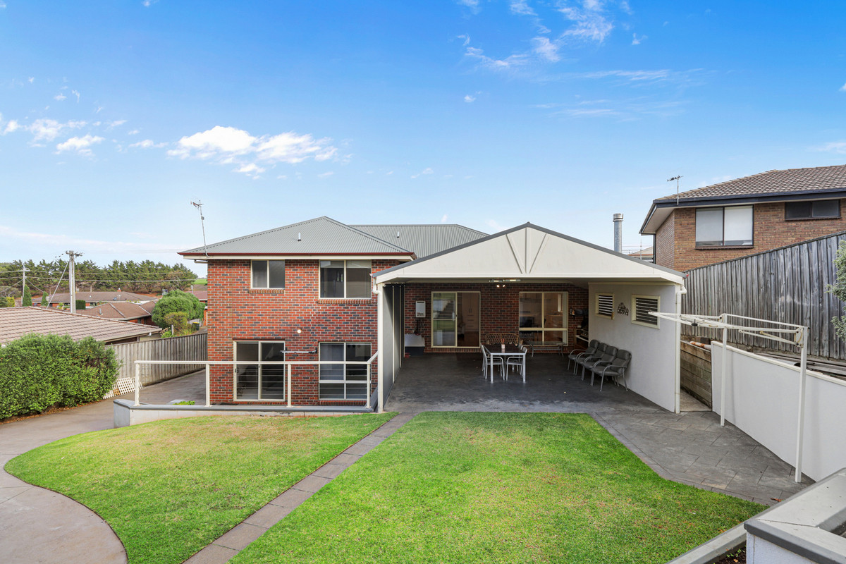 18 Fairway Crescent, Warrnambool VIC 3280, Warrnambool - Thumbnail 4