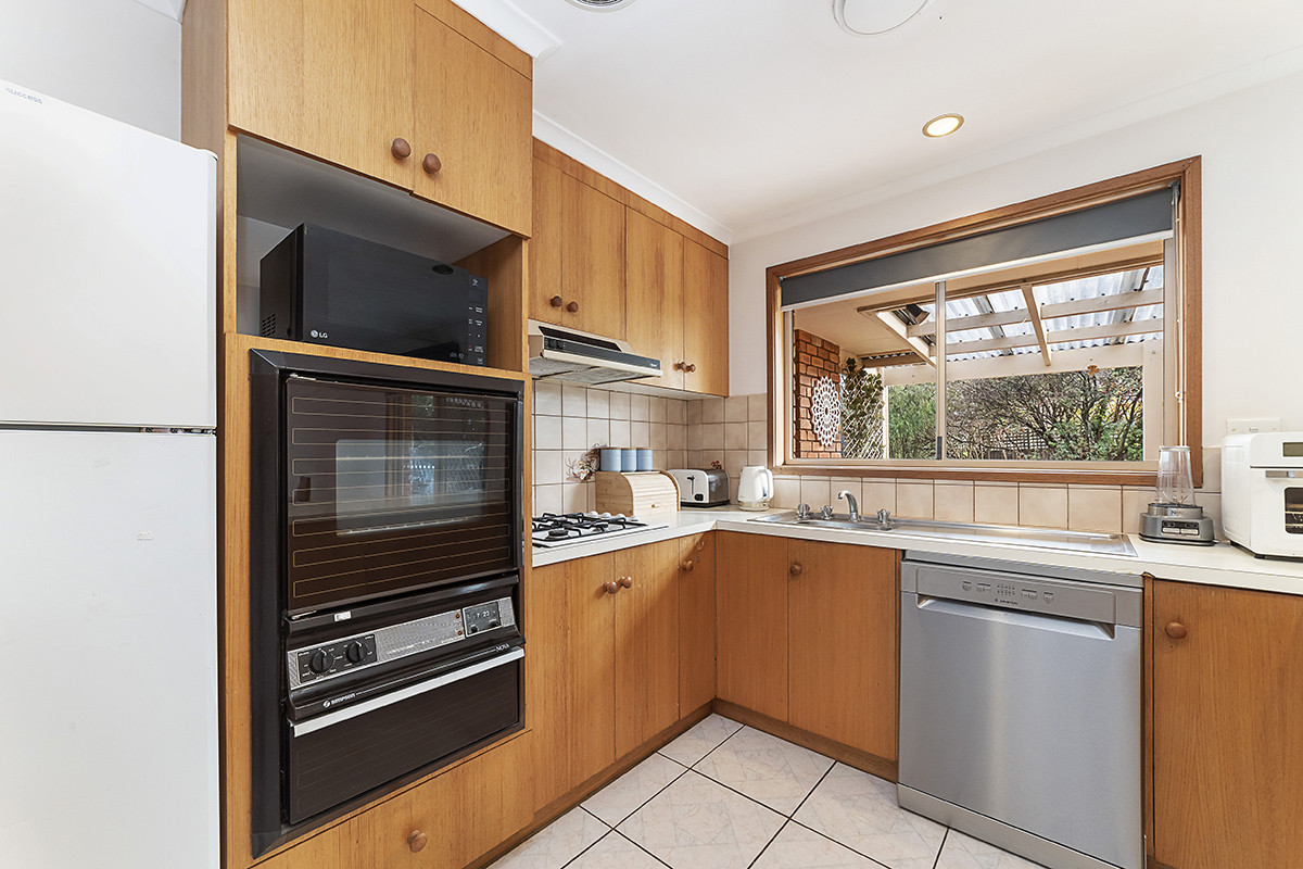 12 Arnel Place, WARRNAMBOOL VIC 3280, Warrnambool - Thumbnail 4
