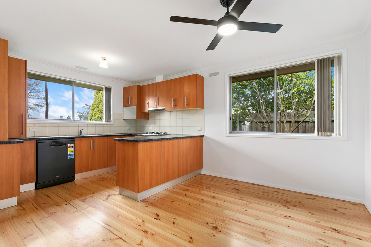 28 Johnson Crescent, TRARALGON VIC 3844, Traralgon - Thumbnail 3