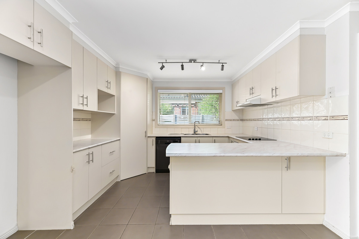 9 / 8a Henry Street, Koo Wee Rup VIC 3981, Koo Wee Rup - Thumbnail 6